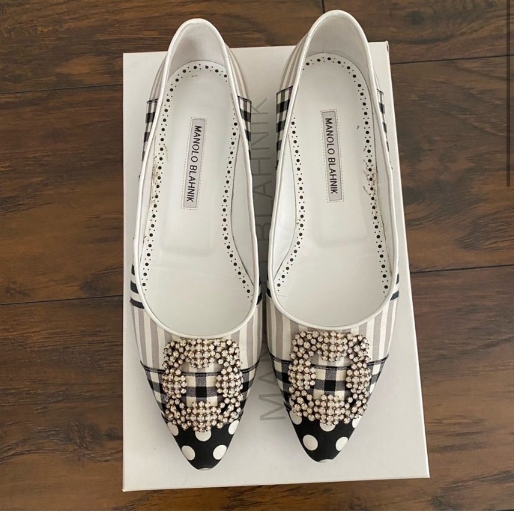 Manolos Hangisi Flats Pattern 37.5